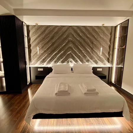 Tirana Central Rooms