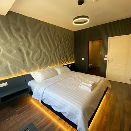 Tirana Central Rooms