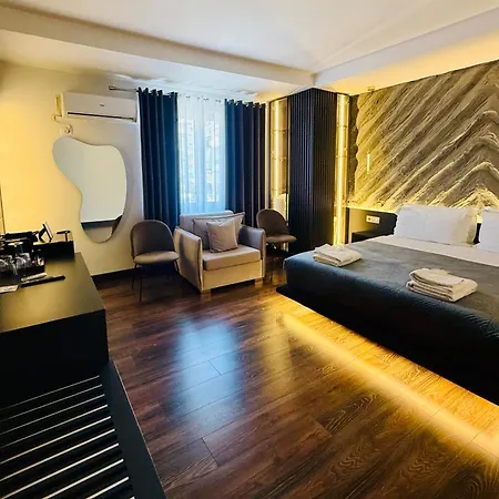 Tirana Central Rooms 3* Tirana