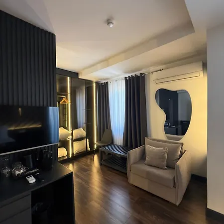 Pensjonat Tirana Central Rooms