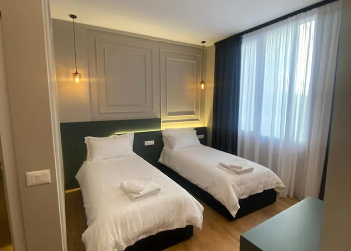 Tirana Central Rooms 3* Tirana