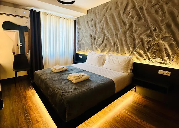 Tirana Central Rooms 3* Tirana