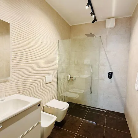 Tirana Central Rooms 3*