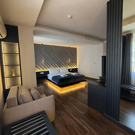 Tirana Central Rooms Tirana