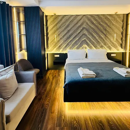 Tirana Central Rooms