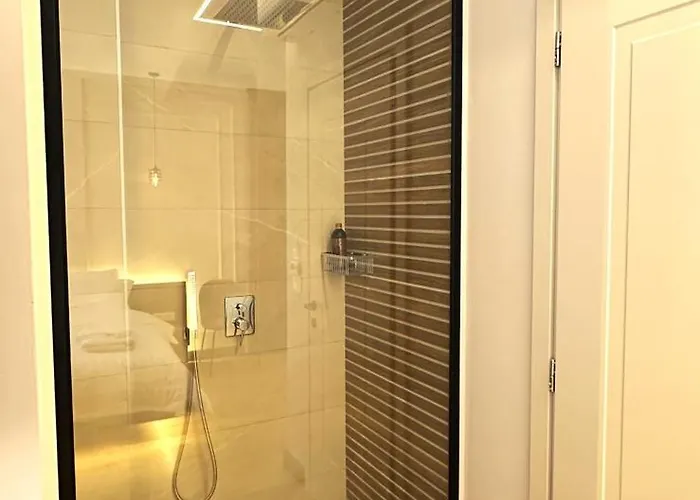 Tirana Central Rooms Tirana